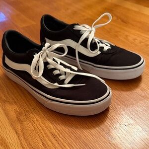 Vans Women’s Black and White Sneakers